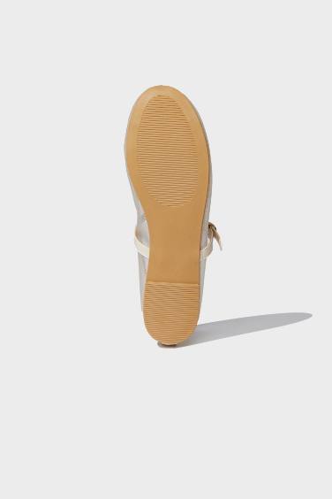 شوز فلات حريمي بكعب مسطح