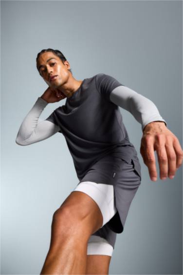 T-shirt de sport slim fit à col rond et manches courtes de DeFactoFit