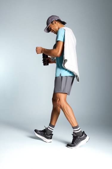 T-shirt de sport slim à col rond et manches courtes de DeFactoFit