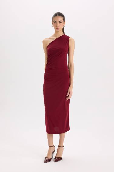 Robe midi moulante basique à une épaule