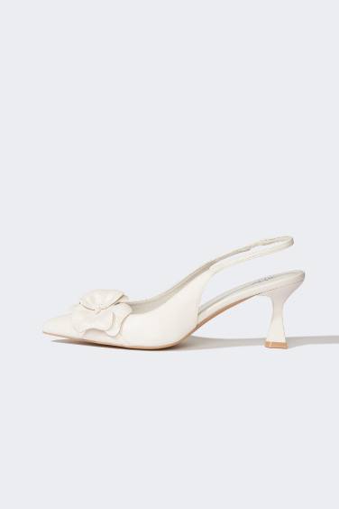 Woman Faux Leather Heeled Sandals