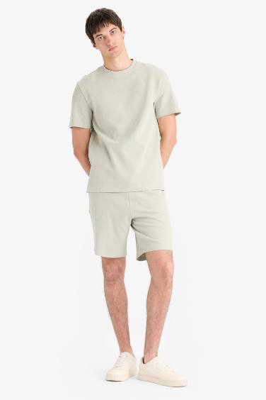 Regular Fit Dokulu Beli Bağcıklı Şort