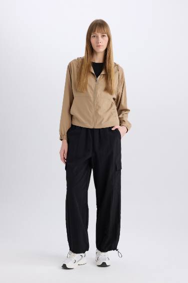 Su Geçirmez Regular Fit Cepli Fermuarlı Kapüşonlu Yağmurluk