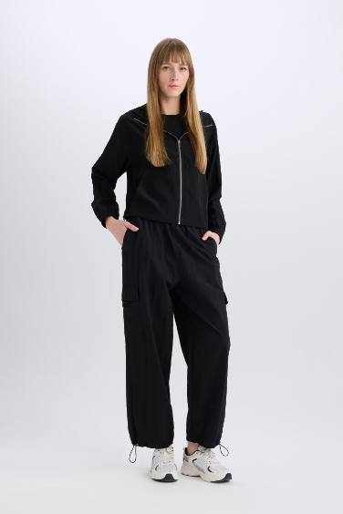 Su Geçirmez Regular Fit Cepli Fermuarlı Kapüşonlu Yağmurluk