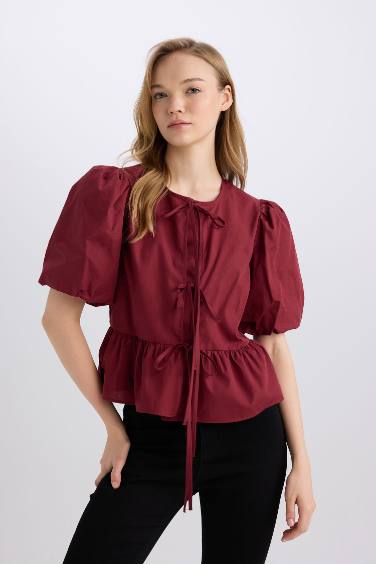 Blouse à Manches Courtes Coupe Régulière à Col Rond