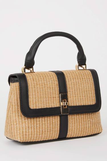 Woman Straw Shoulder Bag