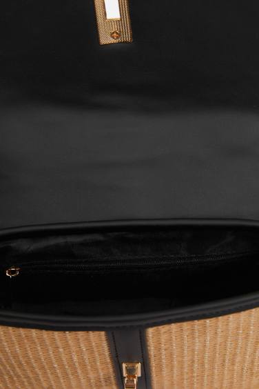 Woman Straw Shoulder Bag