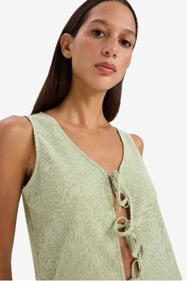 Regular Fit V-Neck Tank Top