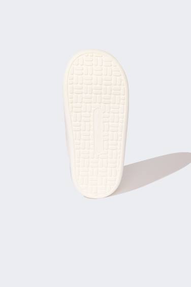 Woman Flat Sole Home Slipper