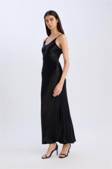 Slim Fit Viscose Strappy Maxi Black Dress