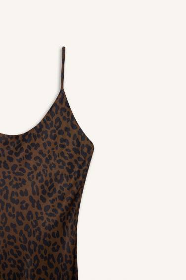 Slim Fit Leopard Viscose Strappy Maxi Dress