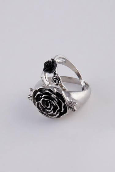 خاتم حريمي على شكل وردة - قطعتين