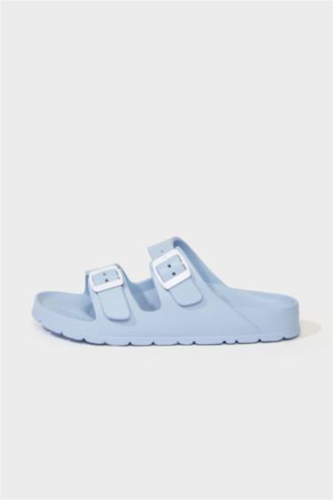 شبشب نسائي إيفا بكعب مسطح بشريط مزدوج