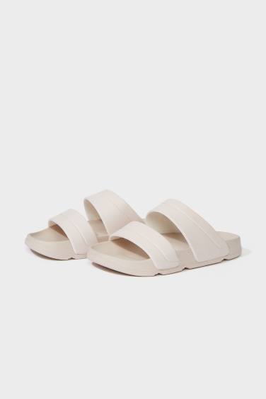 شبشب نسائي إيفا بكعب مسطح