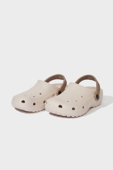 شبشب بناتي أيفا بكعب عالي