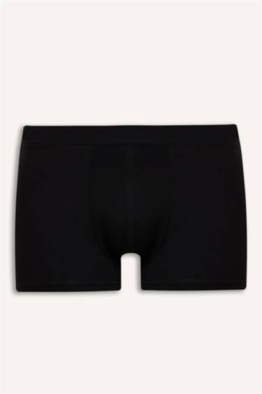 بوكسر قصة عادية