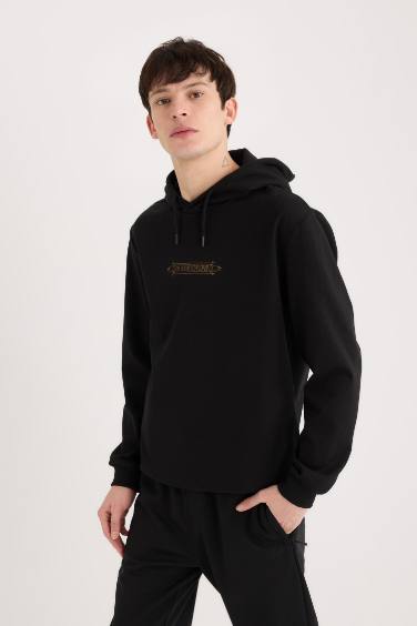 Regular Fit Kapüşonlu Sırt Baskılı Sweatshirt