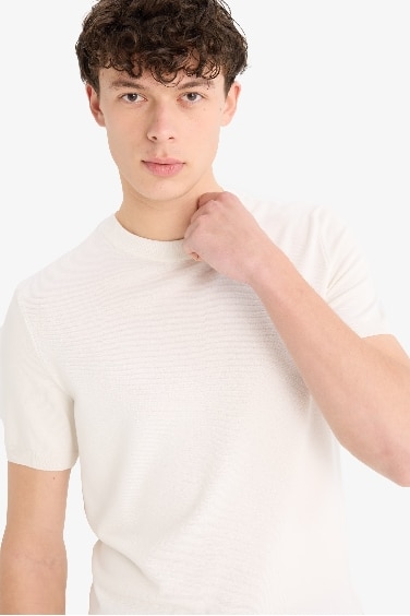 Standard Fit Crew Neck Knitwear T-Shirt