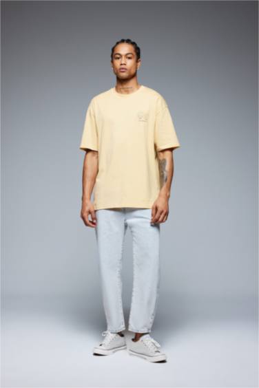 تيشيرت أوفر سايز قطن بطبعة من الخلف من ريك ومورتي