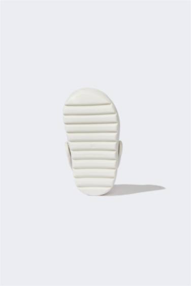 شبشب اولادي بكعب مسطح