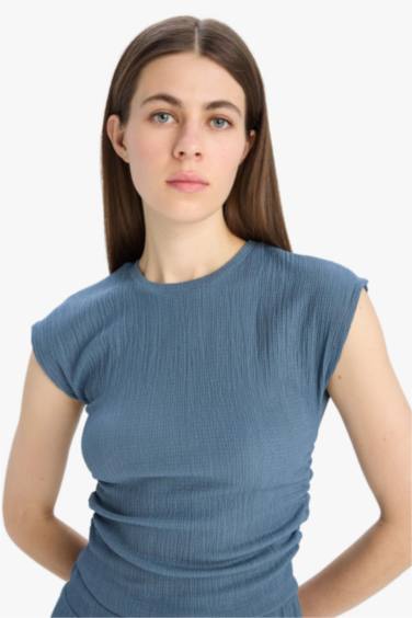 T-shirt slim froissé à col rond et manches courtes