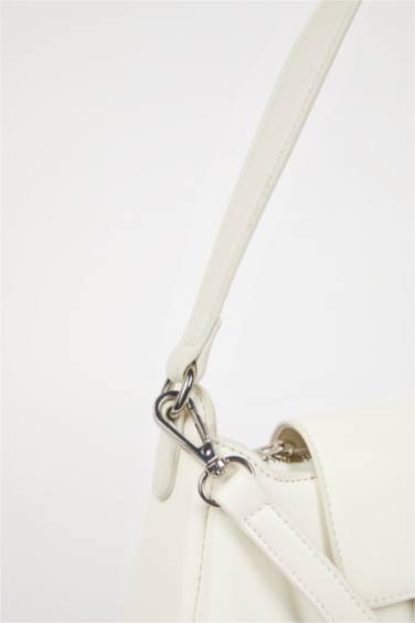 Woman Faux Leather Shoulder Bag