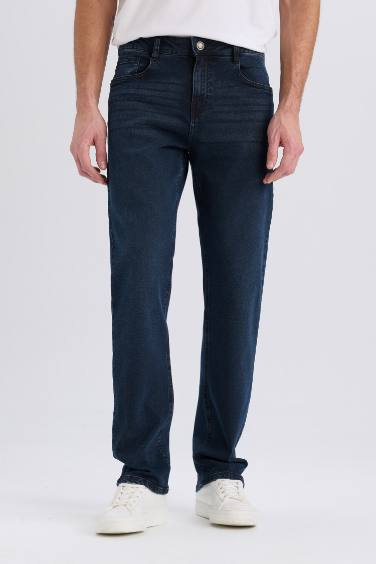 Sergio Regular Fit Normal Waist Pipe Leg Jeans