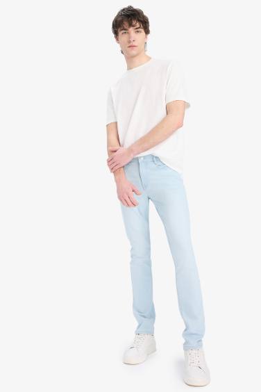 Джинсы Pedro slim fit с нормальной талией и узкими брюками