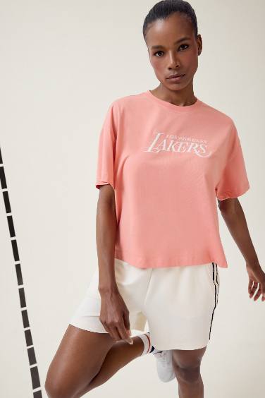 تيشيرت اوفر سايز نص كم من لوس أنجلوس ليكرز من DeFactoFit