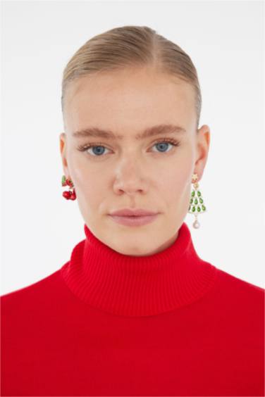 Kadın Yılbaşı Ağacı Temalı Küpe