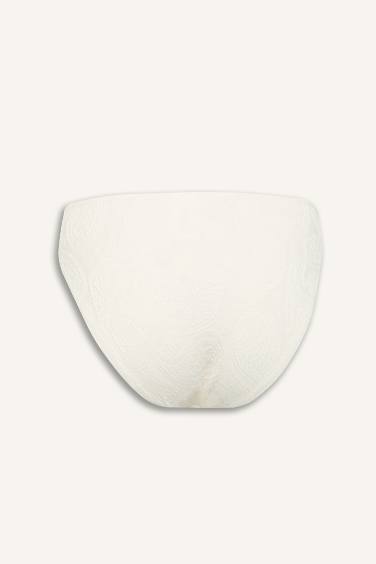 كلوت بكيني مطرز قصة عادية من Fall in Love