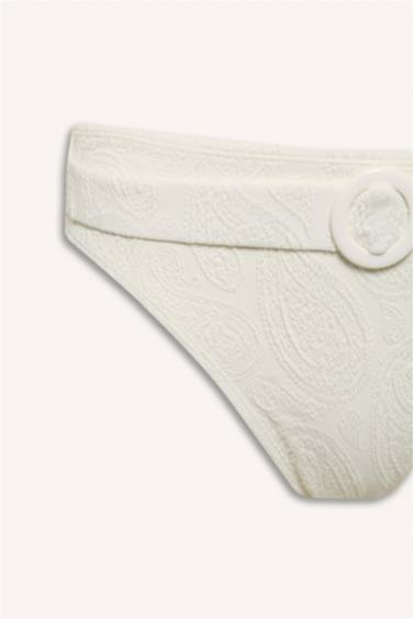 كلوت بكيني مطرز قصة عادية من Fall in Love