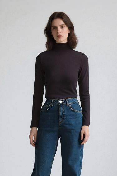 بودي سوت أسود  من Fall in Love