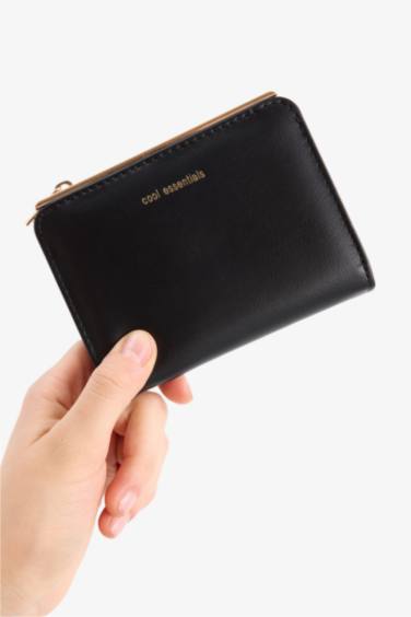 Woman Faux Leather Wallets