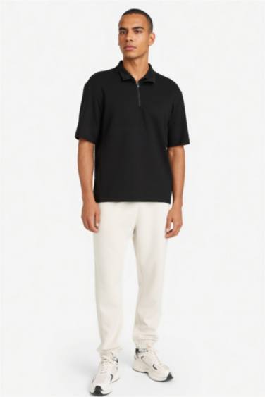 تيشيرت رياضي نص كم قماش سكوبا قصة عادية من DeFactoFit