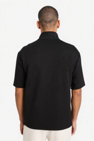 تيشيرت رياضي نص كم قماش سكوبا قصة عادية من DeFactoFit