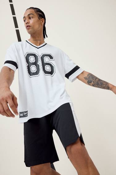 DeFactoFit Oversize Fit V Neck Printed Sports T-Shirt