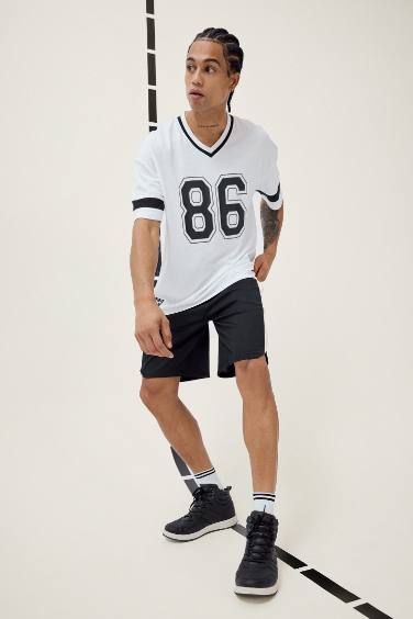 DeFactoFit Oversize Fit V Neck Printed Sports T-Shirt