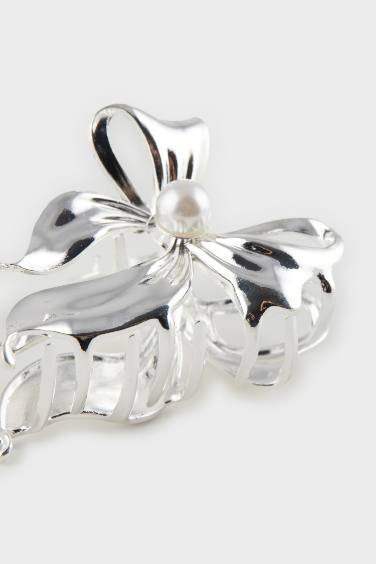 توكة شعر حريمي فضي بالؤلؤ