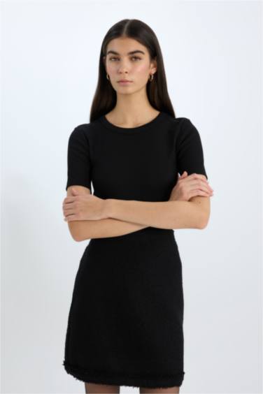 Slim Fit Crew Neck Basic Corduroy T-Shirt