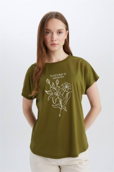 Traditional Regular Fit Crew Neck Casual T-Shirt