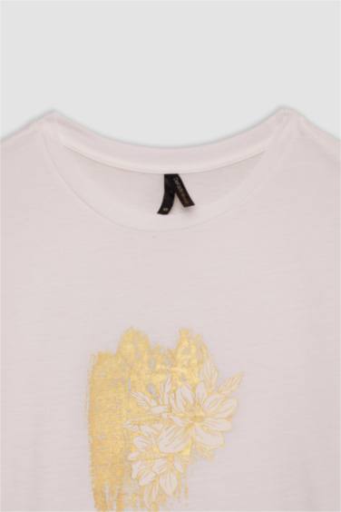 تيشيرت نص كم قصة عادية بياقة مستديرة