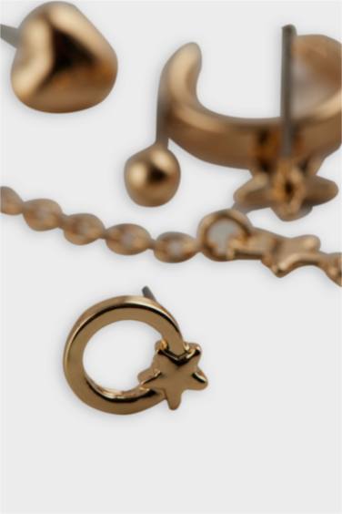 Woman 9 Piece Gold Earrings