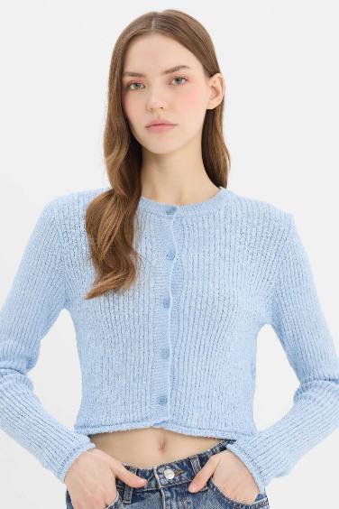 Cardigan en tricot slim à col rond avec boutons