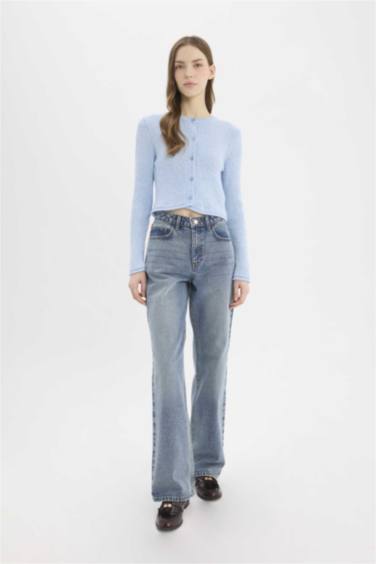 Cardigan en tricot slim à col rond avec boutons