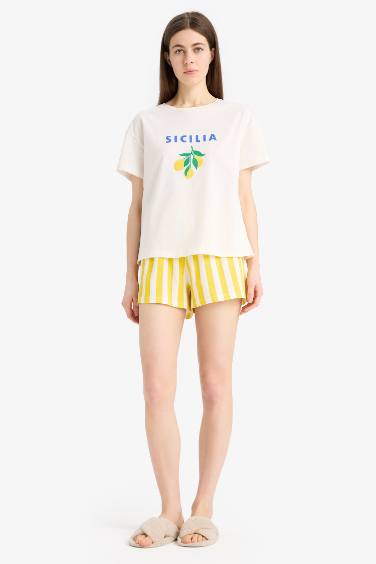طقم بيجاما قصة عادية تيشيرت و شورت - قطعتين