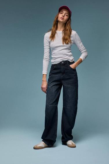 بنطلون جينز باجي فيت طويل بخصر عالي