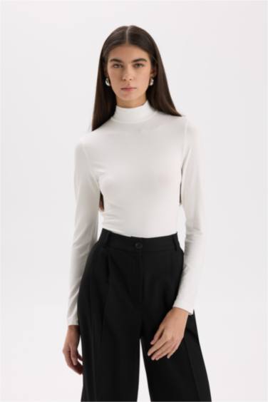 Slim Fit Turtleneck Basic T-Shirt