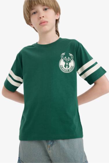 New Regular Fit NBA Milwaukee Bucks Licensed Short Sleeve T-Shirt