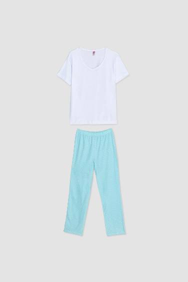 طقم بيجاما قصة عادية كم طويل بنطلون منقط وتيشيرت من Fall in Love - قطعتين